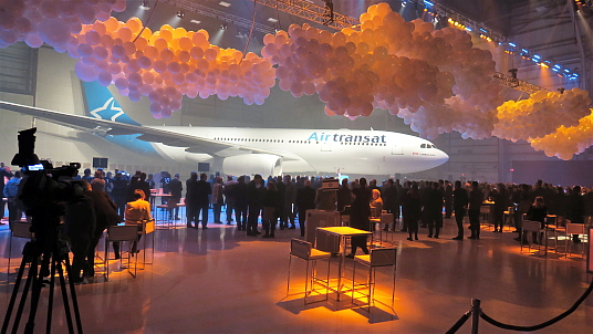 Air Transat célèbre son 30ème anniversaire, avec une nouvelle livrée et plus...  Air Transat célèbre son 30ème anniversaire, avec une nouvelle livrée et plus...