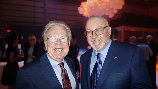 Air Transat célèbre son 30ème anniversaire, avec une nouvelle livrée et plus...  Air Transat célèbre son 30ème anniversaire, avec une nouvelle livrée et plus...