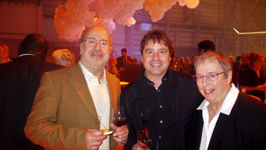 Air Transat célèbre son 30ème anniversaire, avec une nouvelle livrée et plus...  Air Transat célèbre son 30ème anniversaire, avec une nouvelle livrée et plus...