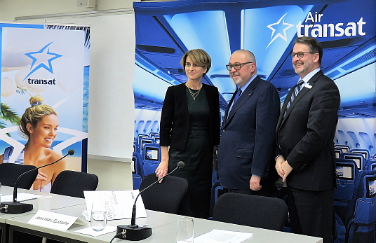 Air Transat célèbre son 30ème anniversaire, avec une nouvelle livrée et plus...  Air Transat célèbre son 30ème anniversaire, avec une nouvelle livrée et plus...