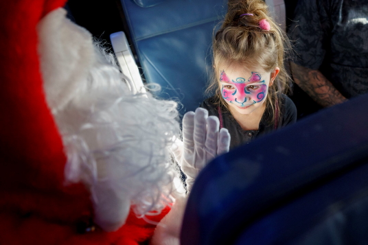 Envolez-vous à la recherche du père Noël : une 13e édition remplie de magie grâce à Air Transat et la Fondation Rêves d’enfants Envolez-vous à la recherche du père Noël : une 13e édition remplie de magie grâce à Air Transat et la Fondation Rêves d’enfants