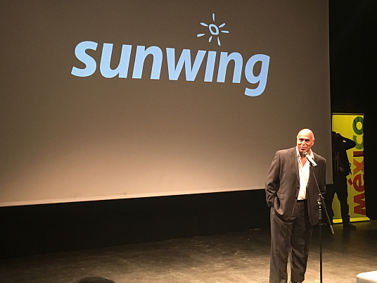 Gustavo Moor de Sunwing