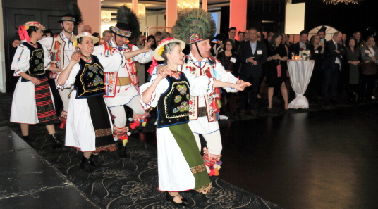 Air Canada célèbre son nouveau service vers la Roumanie  Air Canada célèbre son nouveau service vers la Roumanie