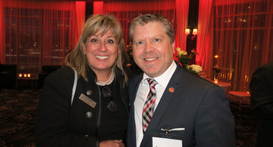 Lucie Guillemette  v-p générale et chef des Affaires commerciales et François Choquette directeur ventes spécialisées d'Air Canada Lucie Guillemette  v-p générale et chef des Affaires commerciales et François Choquette directeur ventes spécialisées d'Air Canada