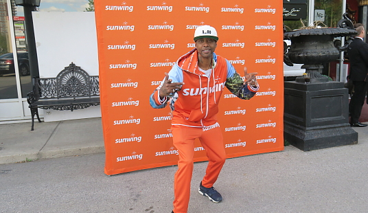 Sunwing et ADM remercient leurs partenaires à la Maison du Jazz de Laval Sunwing et ADM remercient leurs partenaires à la Maison du Jazz de Laval