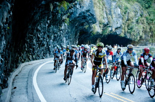 Les amateurs de vélo se retrouvent à Taïwan pour le Festival annuel du Cyclisme