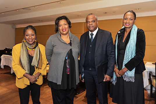 Muriel Wiltord, directrice zone Amériques du CMT; Diane Montrose élue de la Collectivité territoriale de la Martinique et présidente de la commission promotion du CMT;  Frantz Thodiard, président du directoire et Valérie Cesarine, responsable service marketing et développement, de l'aéroport international Martinique Aimé Césaire.crédit photo : cmt-David Giral