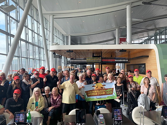 73 globe-trotteurs voyagent ensemble par le biais de Bob Family Travel et de Voyages TravelBrands 73 globe-trotteurs voyagent ensemble par le biais de Bob Family Travel et de Voyages TravelBrands