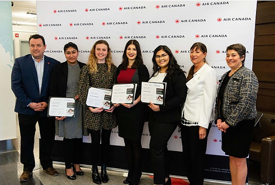 Air Canada salue les réalisations de femmes des générations actuelle et montante dans le domaine de l'aviation