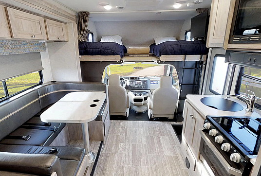 Partir à la découverte du Canada grâce à Transat Distribution Canada et CanaDream Partir à la découverte du Canada grâce à Transat Distribution Canada et CanaDream