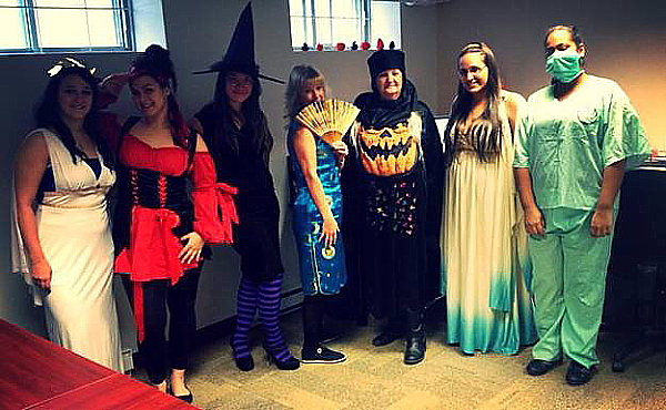 L'équipe de Vacances Sunwing célèbre l'Halloween  L'équipe de Vacances Sunwing célèbre l'Halloween