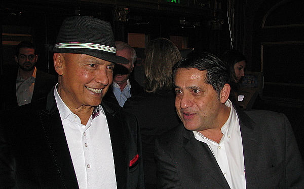 Colin Hunter et Sam Char, directeur exécutif de Groupe de Voyages Sunwing Colin Hunter et Sam Char, directeur exécutif de Groupe de Voyages Sunwing