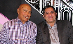 Colin Hunter, président du conseil et Sam Char directeur exécutif du Groupe de Voyages Sunwing