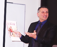 Nino Montagnese, vice-président, ventes et marketing de Vacances Air Canada Nino Montagnese, vice-président, ventes et marketing de Vacances Air Canada