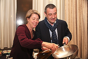 Armelle Tardy-Joubert, directrice d'Atout France au Canada et Bruno James, directeur du Comité régional du Tourisme de Provence-Alpes-Côte-D'azur.