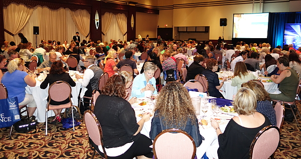 Lancement à Laval des académies 2014-20145 de Vacances Transat et Nolitours Lancement à Laval des académies 2014-20145 de Vacances Transat et Nolitours