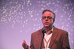 Jerry Nadal, vice-président senior Division spectacles fixes du Cirque du Soleil. Jerry Nadal, vice-président senior Division spectacles fixes du Cirque du Soleil.