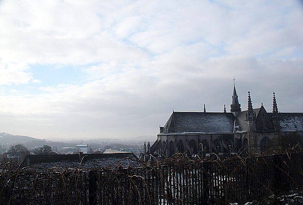 La vieille ville de Mons s'articule autour de la Collégiale Sainte-Waudru.
