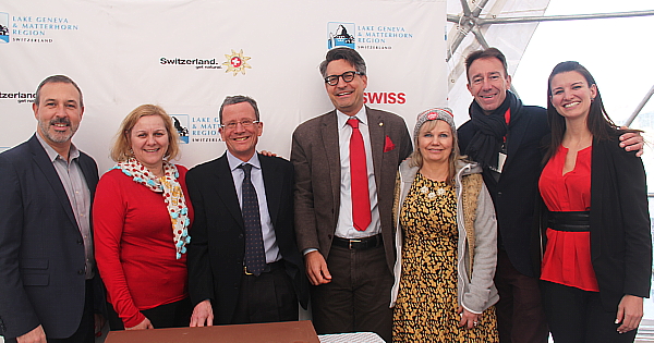 Eric Bacon, directeur des ventes Rail Europe; Ursula Beamish-Mader (Suisse Tourisme - Toronto);François Michel, directeur adjoint de Lake Geneva & Matterhorn Region; Alex Hermann, directeur de Suisse Tourisme pour les Amériques; Evelyn Lafone, responsable de Suisse Tourisme au Canada; Philippe Vignon (Genève Tourisme Congres) et Jessica Harnois, sommelière