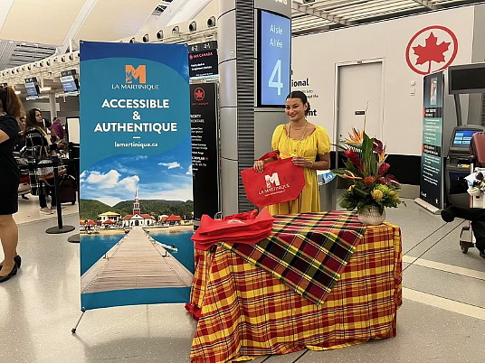La Martinique célébre le lancement du premier vol direct d’Air Canada entre Toronto et Fort-de-France, Martinique