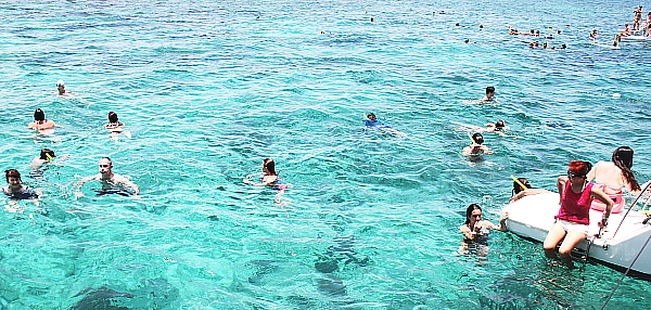 Les eaux claires de l'archipel offrent de belles conditions pour la pratique du snorkeling.