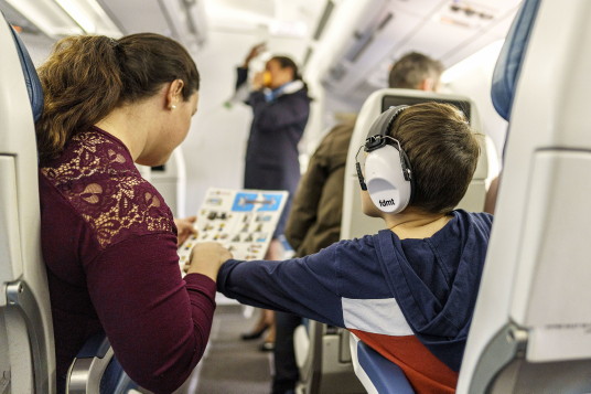 Enfants en première 2024 (Groupe CNW/Aéroports de Montréal)