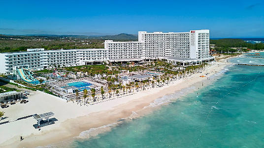 RIU ouvre son septième hôtel en Jamaïque: le Riu Palace Aquarelle