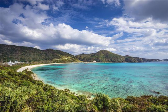 la plage d'Aharen à Tokashiki, Okinawa, photo gracieuseté de JNTO