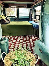 Séjour à New York ?  22 $ par nuit avec Airbnb...dans une van