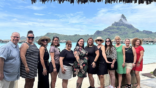 Évasion paradisiaque : Tours Chanteclerc explore la Polynésie française Évasion paradisiaque : Tours Chanteclerc explore la Polynésie française