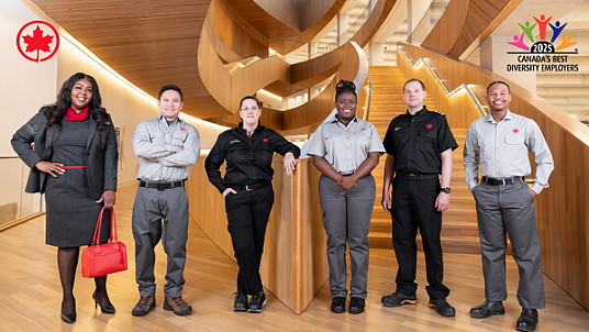 Air Canada figure de nouveau au palmarès des Meilleurs employeurs pour la diversité au Canada en 2025. C’est la septième fois en dix ans que la Société reçoit cette distinction. (Groupe CNW/Air Canada)