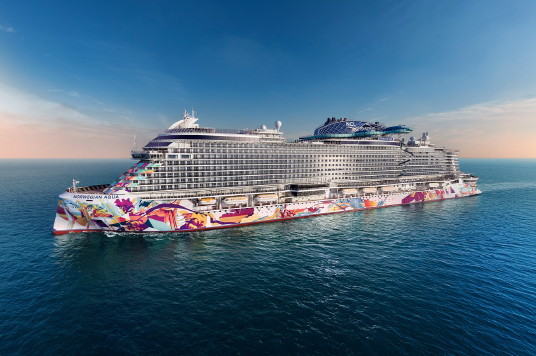 Norwegian Cruise Line® accueille ses premiers clients à bord de son tout nouveau Norwegian Aqua™ en Europe