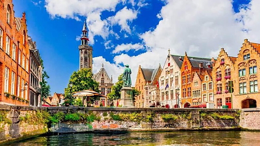 Bruges. (Milesopedia)