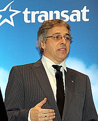 Gilbert Légaré a fait la présentation des circuits "maison" de Transat. Gilbert Légaré a fait la présentation des circuits "maison" de Transat.
