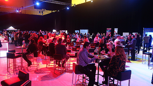 Réception d'Air Canada`: quelques échos visuels Réception d'Air Canada`: quelques échos visuels