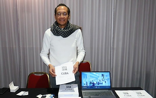 un membre de la délégation cubaine