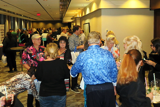 le ministre du Tourisme de Cuba donne officiellement le coup d’envoi de la saison hivernale à Montréal devant 150 invités lors de sa Fiesta Cubana!