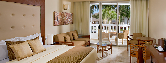 Une délégation de Princess Hotels de passage à Laval pour présenter les rénovations de ses hôtels à la Riviera Maya 