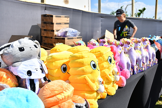 La joie des fêtes en action à Sandals South Coast alors que la Sandals Foundation livre des jouets des partenaires industriels Spin Master, Jazwes et The Toy Foundation™, dans le cadre de l’initiative plus large de la Fondation visant à distribuer 45 000 jouets aux enfants à travers les Caraïbes.