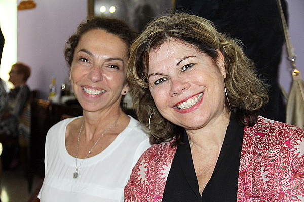 Renée Boisvert (vice-présidente du groupe Transat) et Dina Bertolo (v.p. produits/dév. Vacances Air Canada)