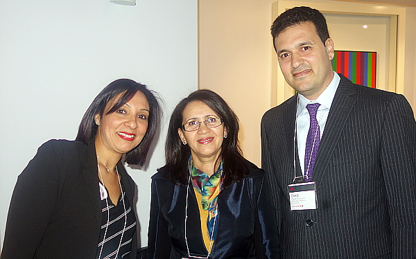 S.E. Mme Nouzha Chekrouni, Ambassadeur du Royaume du Maroc au Canada entourée de Kenza Soubaa et de Chakib Ghadouani de l'Office National Marocains du Tourisme à Montréal et New York respectivement. S.E. Mme Nouzha Chekrouni, Ambassadeur du Royaume du Maroc au Canada entourée de Kenza Soubaa et de Chakib Ghadouani de l'Office National Marocains du Tourisme à Montréal et New York respectivement.