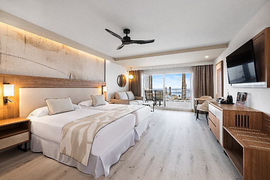 Torremolinos dispose du premier hôtel RIU Palace d'Andalousie après la rénovation complète du Nautilus