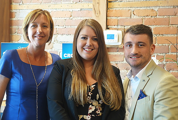 Sylvie Murdock, Rafaëlle Robitaille et Alex Brien du service des ventes de Transat Tours Canada.