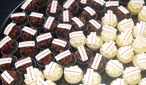 Le nouveau service Montréal-Casablanca d'Air Canada a pris son envol ! (reprise) Le nouveau service Montréal-Casablanca d'Air Canada a pris son envol ! (reprise)