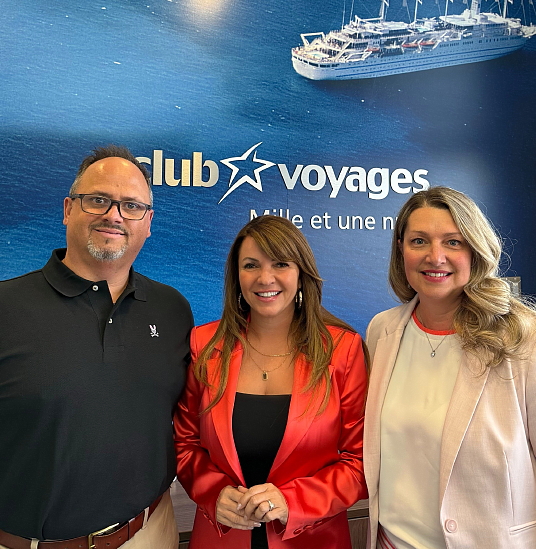 Scott Lowe (co-propriétaire Club Voyages Repentigny) Julie Carpentier, propriétaire Club Voyages Mille et une nuits, Véronique Thouin (co-propriétaire Club Voyages Repentigny)