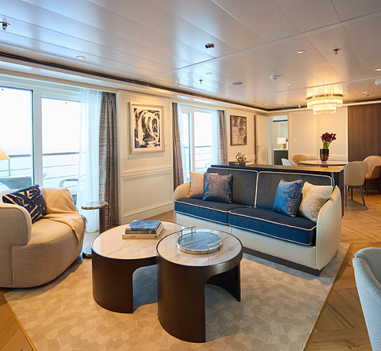 Le Seven Seas Voyager® de RSSC nouvellement rénové prend  la mer pour la première fois