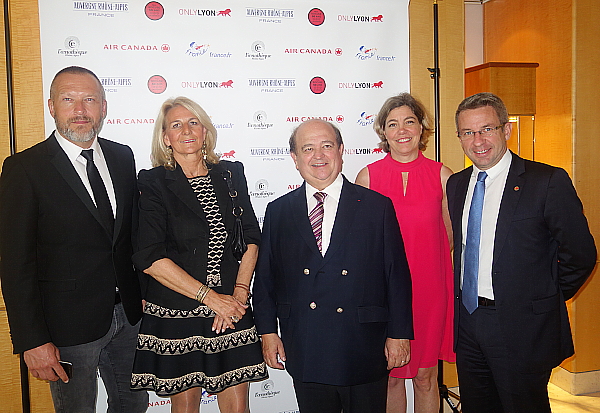 Francois Gaillard (Only Lyon), Patricia Picard (Vins Rhône Alpes), Jean Besson (CRT Auvergne Rhône Alpes), Armelle Tardy-Joubert (Atout France) et Lionel Flasseur.(Only Lyon) Francois Gaillard (Only Lyon), Patricia Picard (Vins Rhône Alpes), Jean Besson (CRT Auvergne Rhône Alpes), Armelle Tardy-Joubert (Atout France) et Lionel Flasseur.(Only Lyon)