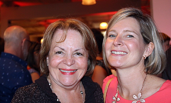 Francine Martin, de Voyages Régence, et Karen Acs, d'Air Canada.