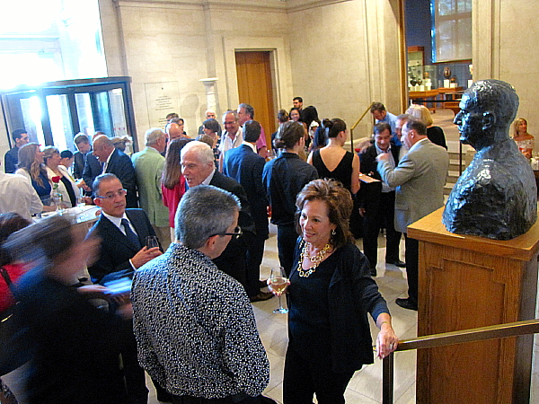 De nombreux représentants de lignes aériennes et des voyagistes étaient rassemblés hier au Musée des Beaux-Arts de Montréal pour cette grande fête.