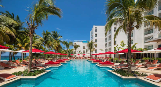 Vacances Sunwing enrichit son offre hôtelière en Jamaïque avec le S Hotel Montego Bay.